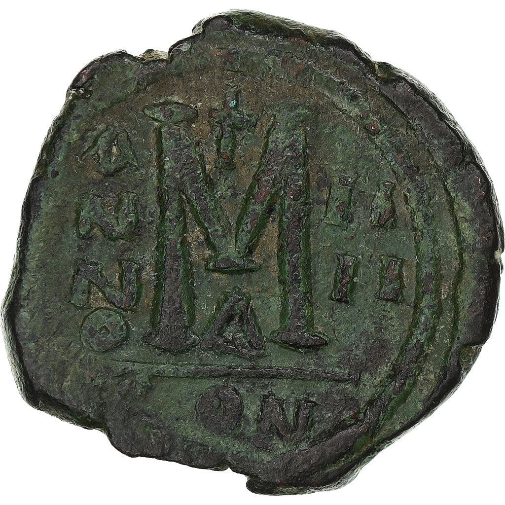 Justin II a Sophia,
Follis,
568-569