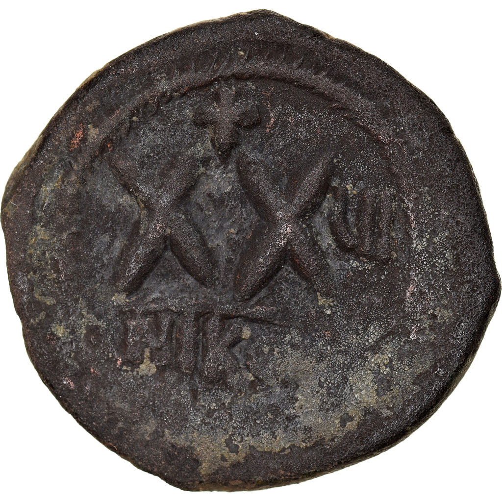 minca,
 
 Fokas,
 
 Polovičný Follis